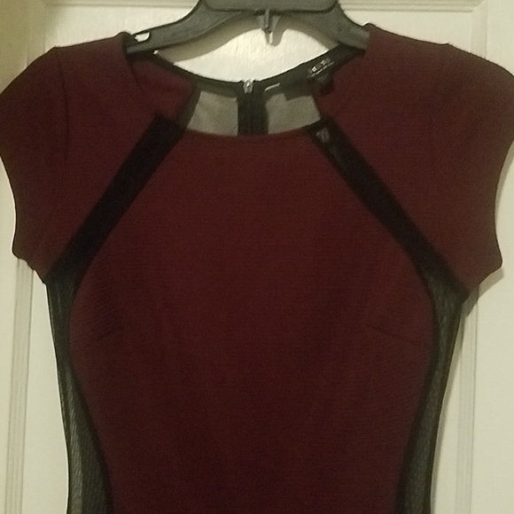 Guess  Burgundy and black  dress - Picture 2 of 4